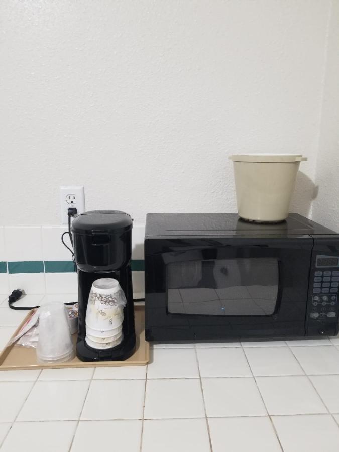 Economy Inn Paso Robles Eksteriør billede