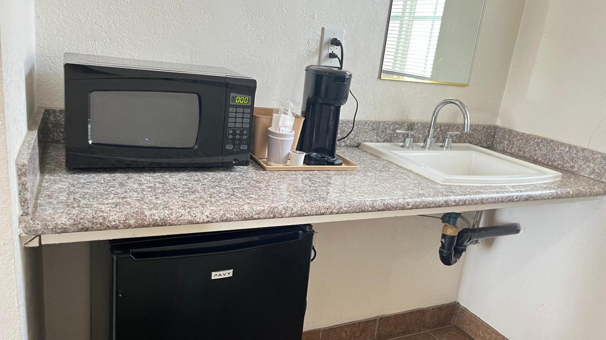 Economy Inn Paso Robles Eksteriør billede