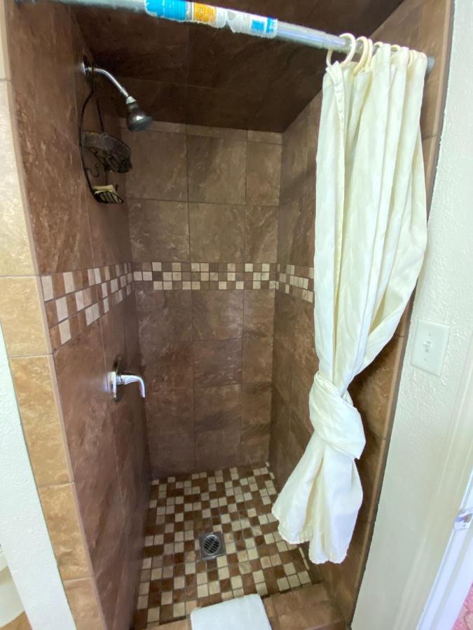 Economy Inn Paso Robles Eksteriør billede